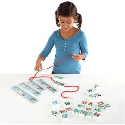 Развивающая игрушка Melissa&Doug деревянная шнуровка-паровозик "Алфавит" Фото 1