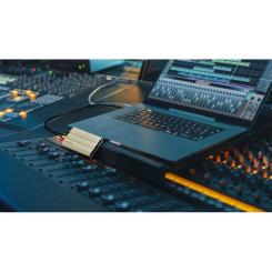 Накопитель SSD Samsung USB 3.2 2TB T7 Shield Фото 5