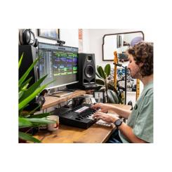 MIDI-клавиатура Novation LaunchKey 37 MK4 Фото 11