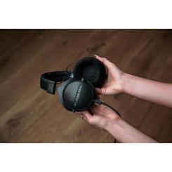 Наушники Beyerdynamic DT 1770 Pro MK II Black Фото 2
