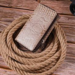 Портмоне Karya Из лакированной фактурной кожи Бежевое Фото 10