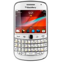 Мобильный телефон BlackBerry Bold 9900 White Фото