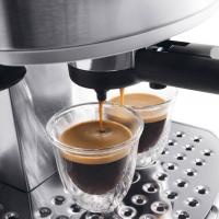 Рожковая кофеварка эспрессо DeLonghi EC 330.S Фото 1
