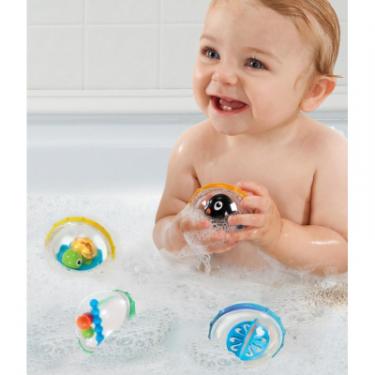 Игрушка для ванной Munchkin Плаваючі бульбашки (пінгвін з червоною кулею) Фото 4