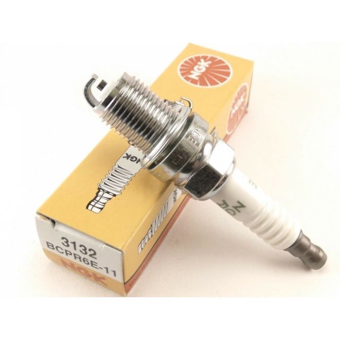 Свеча зажигания NGK 3132 BCPR6E-11 Фото