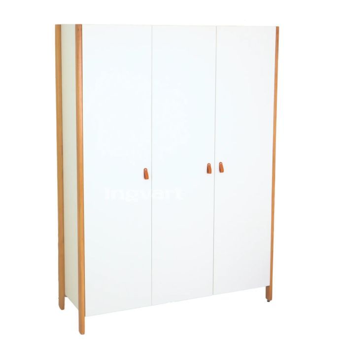 Шкаф Ingvart 3-х дверной Scandi Фото